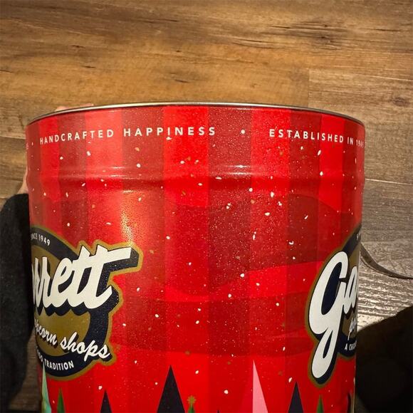 Garrett Popcorn Holiday Tin Red Striped Design Christmas Tree EMPTY READ 7"x9" - Picture 11 of 11